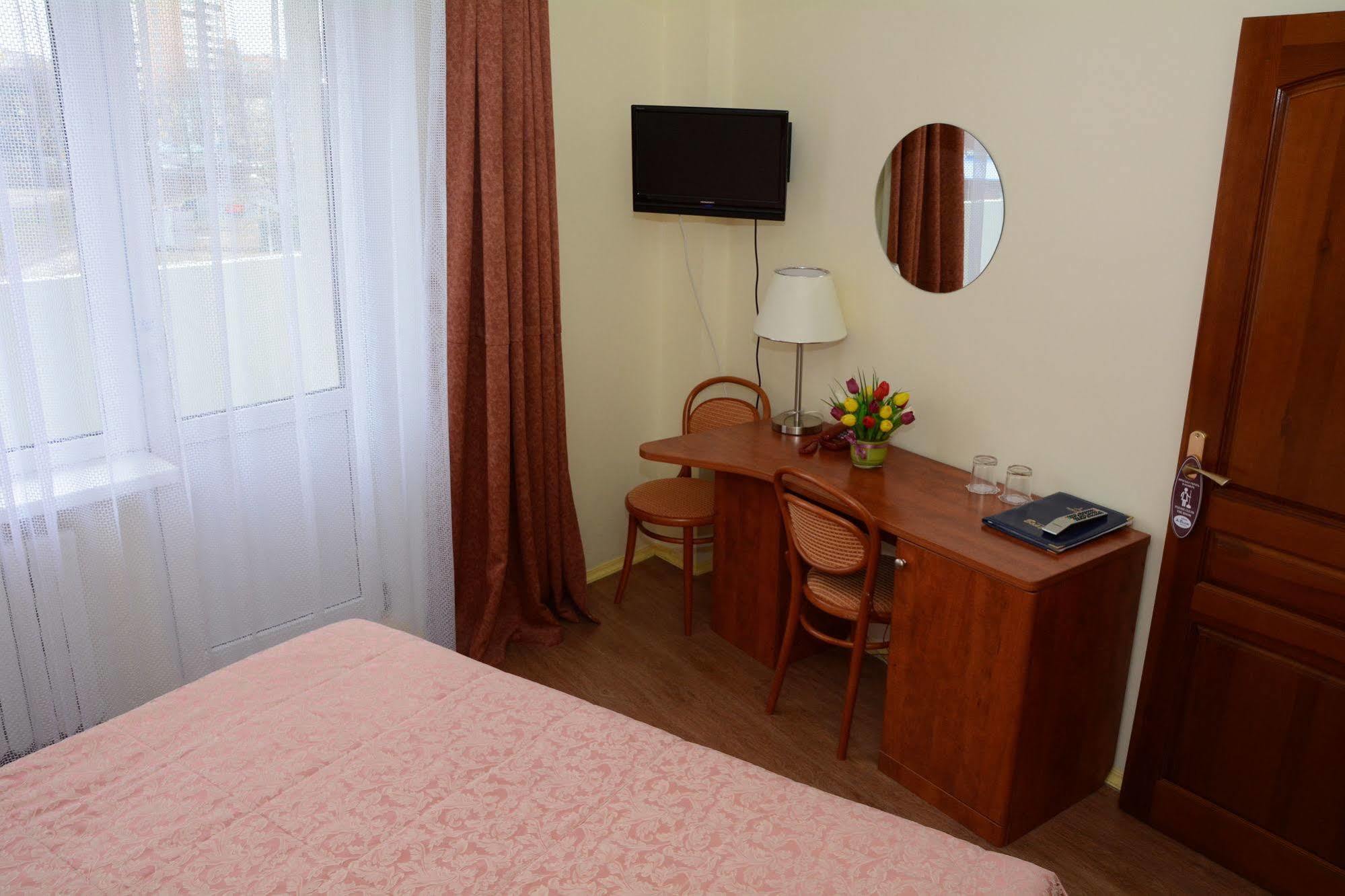 Voyage Hotel Mińsk Zewnętrze zdjęcie